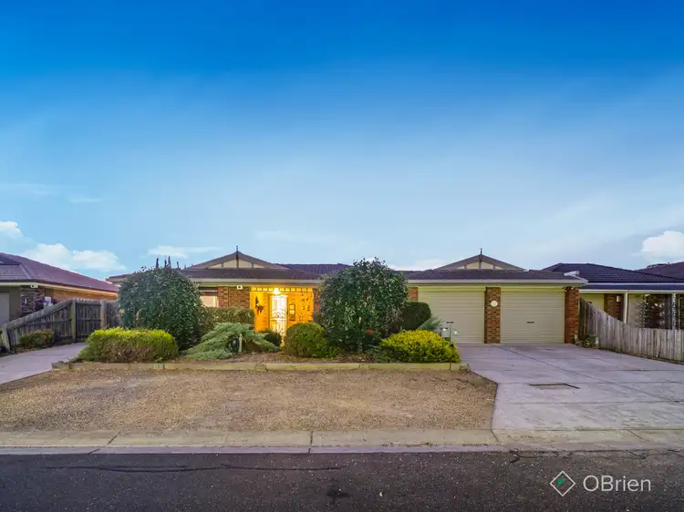 Main view of Homely house listing, 5 Pinjara Court, Hillside VIC 3037