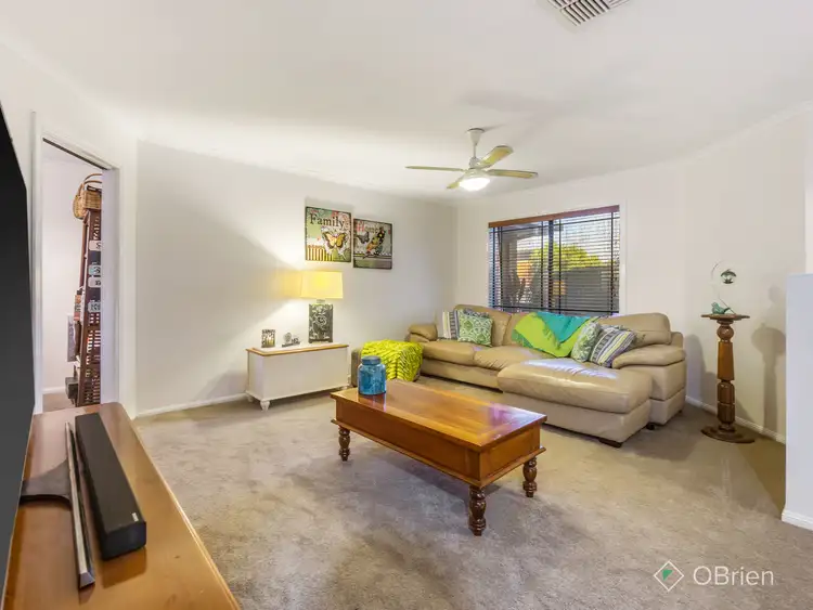 Second view of Homely house listing, 5 Pinjara Court, Hillside VIC 3037