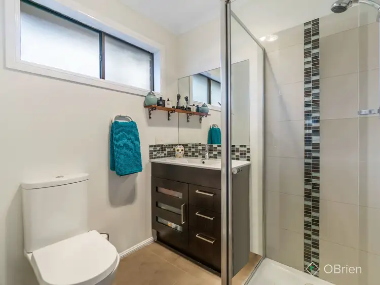 Fourth view of Homely house listing, 5 Pinjara Court, Hillside VIC 3037