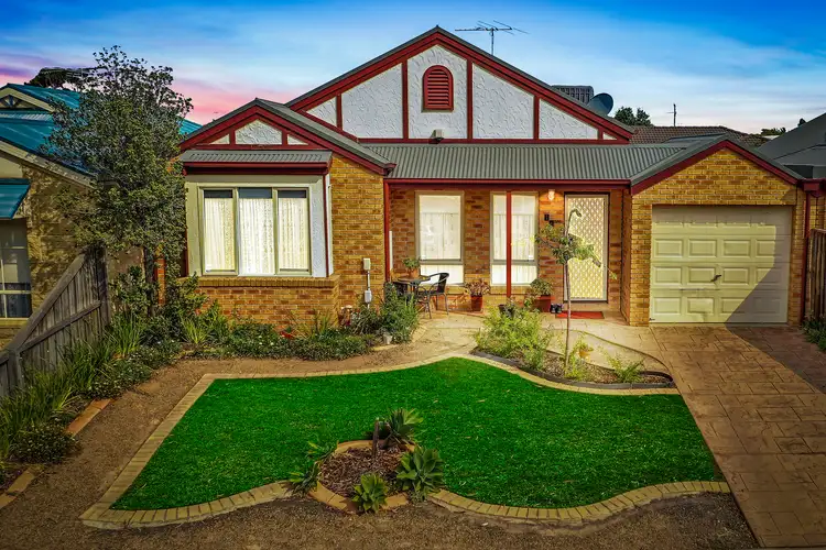 16 Stella Way, Hoppers Crossing VIC 3029