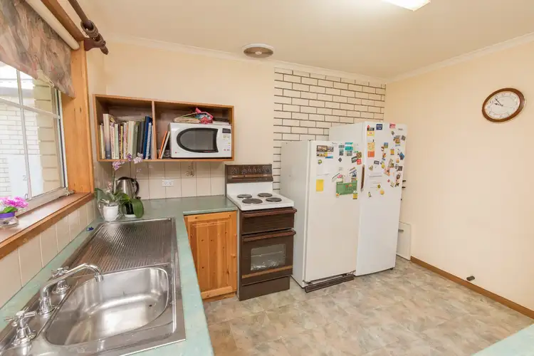 Fourth view of Homely house listing, 1/17 Whittaker Crescent, Red Cliffs VIC 3496