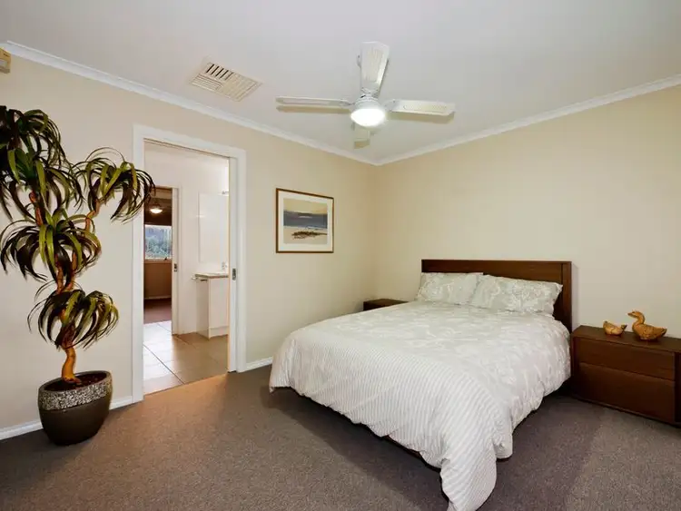 Sixth view of Homely unit listing, 2/42 Shalbury Avenue, Eltham VIC 3095