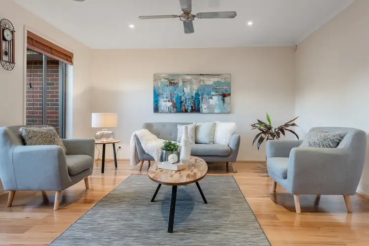 Fifth view of Homely house listing, 10 Elmwood Place, Craigieburn VIC 3064