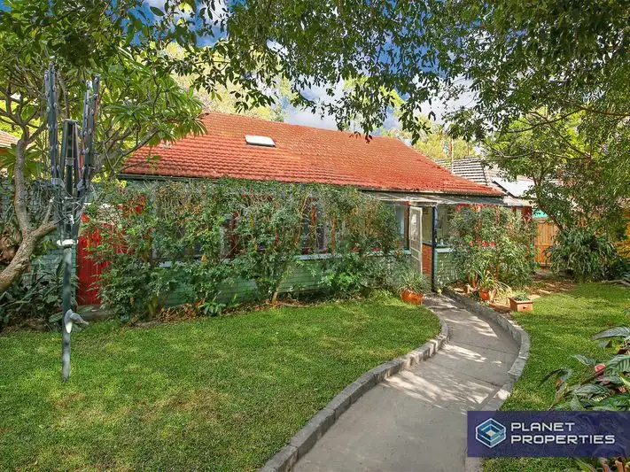 2 Hutton Street, Hurlstone Park NSW 2193