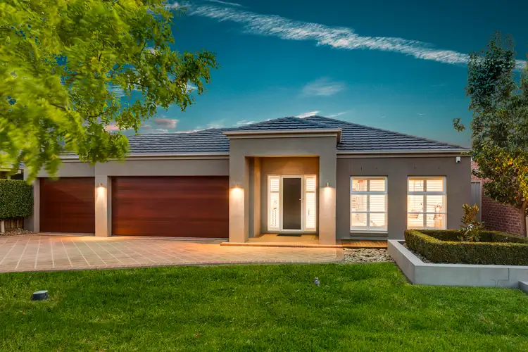 11 Pyrmont Terrace, Taylors Hill VIC 3037