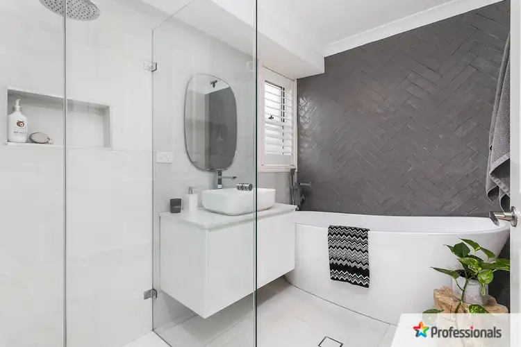 Fifth view of Homely townhouse listing, 6 Oakwood Way, Menai NSW 2234