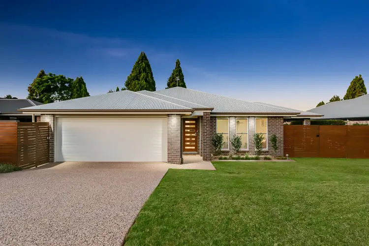 11 Pugh Street, Middle Ridge QLD 4350