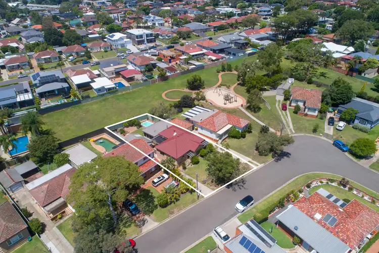 8 Meldrum Avenue, Miranda NSW 2228