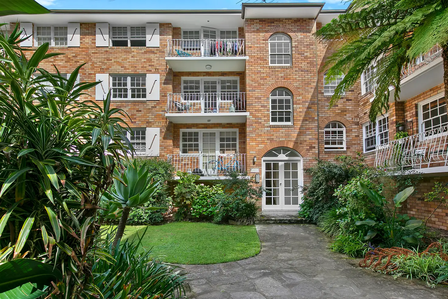Main view of Homely unit listing, 9/24 Fairlight Street, Fairlight NSW 2094
