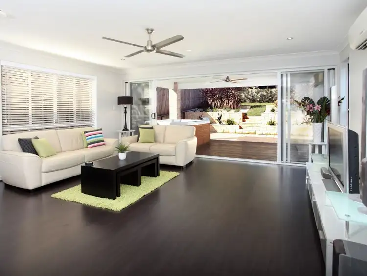 12A Killarney Avenue, Manly West QLD 4179