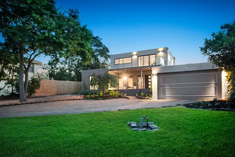 90 Koornalla Crescent, Mount Eliza VIC 3930