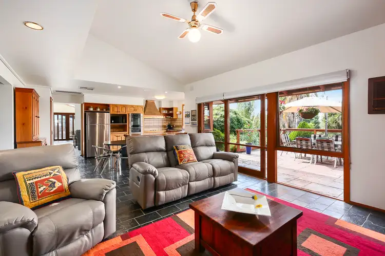 Fourth view of Homely house listing, 8 Frances Avenue, Yarra Glen VIC 3775