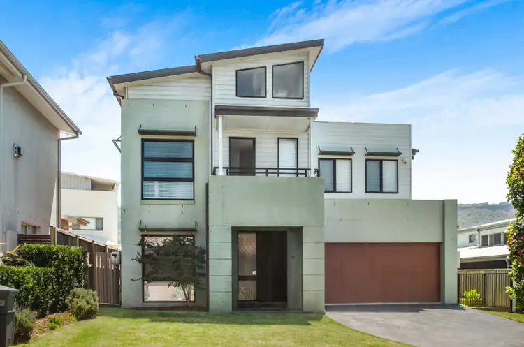 6 Mundaban Close, Bulli NSW 2516