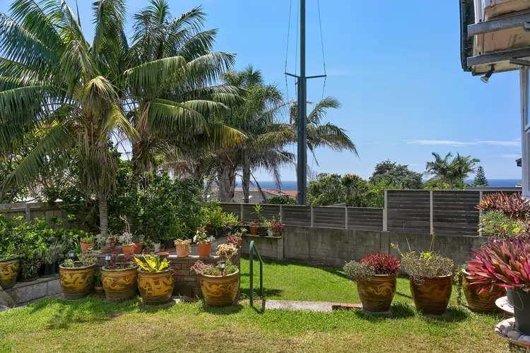 Second view of Homely house listing, 8 Edgecliffe Avenue, South Coogee NSW 2034