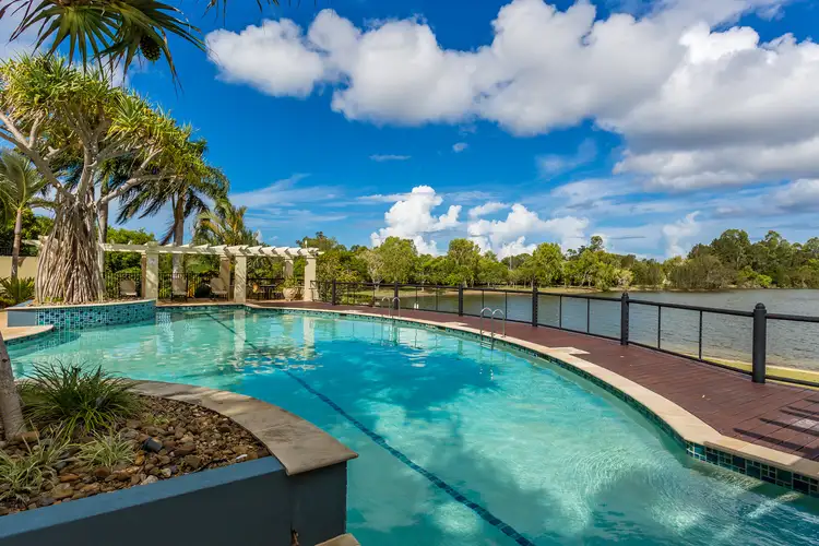 1052/1 The Cove Crescent, Carrara QLD 4211