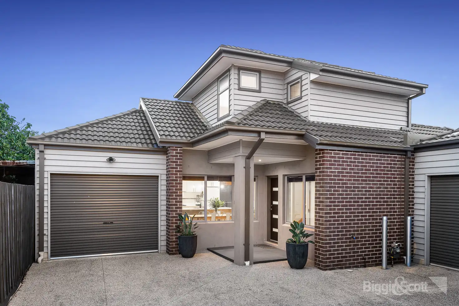 Main view of Homely townhouse listing, 2/241 Blackshaws Road, Altona North VIC 3025
