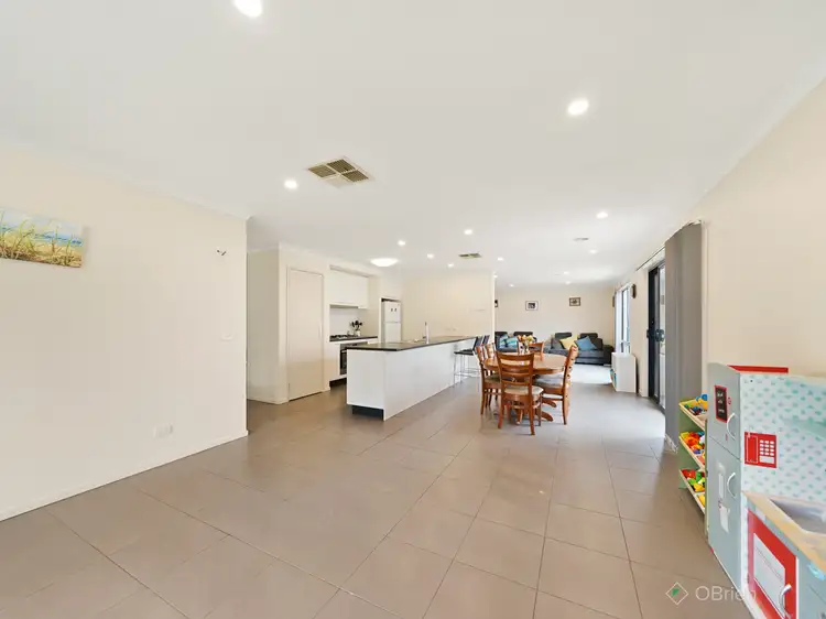 Fifth view of Homely house listing, 7 Thunderbolt Drive, Cranbourne East VIC 3977