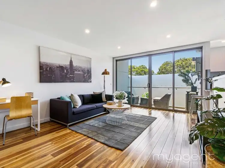 Second view of Homely apartment listing, 7/3 Wimport Street, Heidelberg VIC 3084