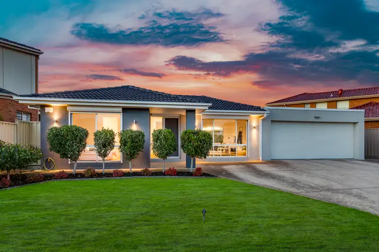 13 Proctor Crescent, Keilor Downs VIC 3038