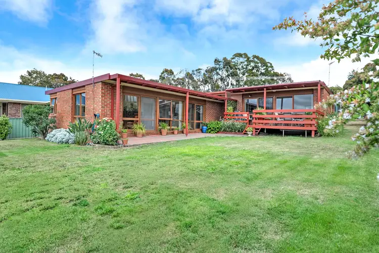 21 Brewster Road, Ararat VIC 3377