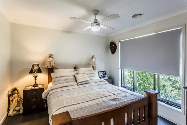 Sixth view of Homely house listing, 10 Wren Court, Echuca VIC 3564