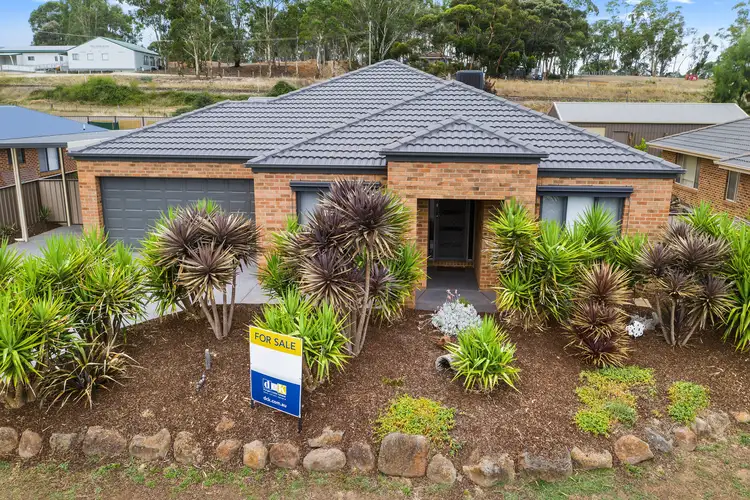 11 Winkelmann Drive, Campbells Creek VIC 3451