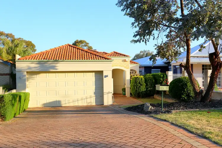 21 Isabella Crescent, Manning WA 6152