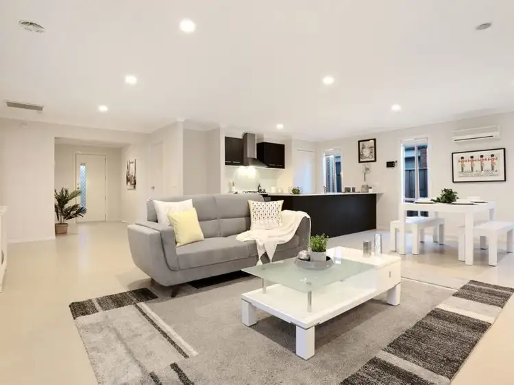 28 Sinclair Crescent, Tarneit VIC 3029