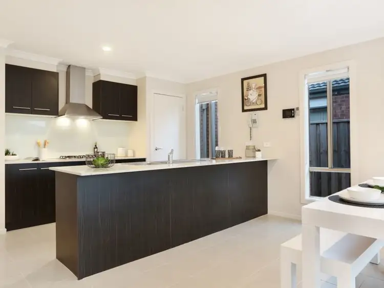 Fifth view of Homely house listing, 28 Sinclair Crescent, Tarneit VIC 3029