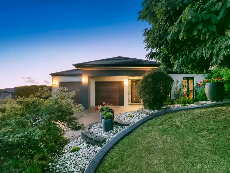 15 Eaglehawk Drive, Berwick VIC 3806