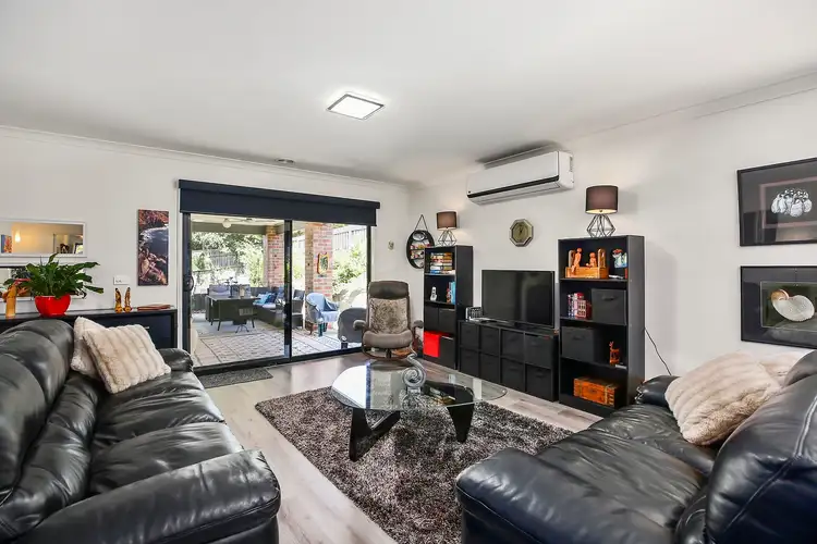 Fifth view of Homely house listing, 2 Cruz Court, Yarra Glen VIC 3775