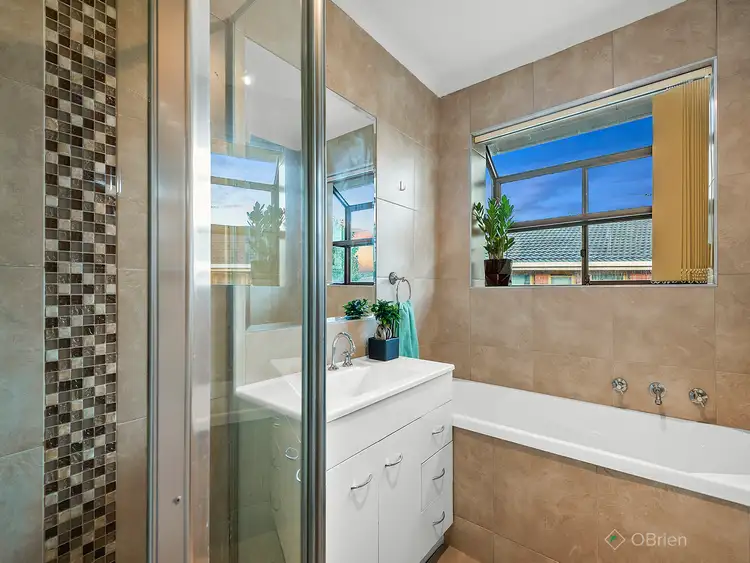 Fifth view of Homely unit listing, 10 Heatherton Road, Endeavour Hills VIC 3802