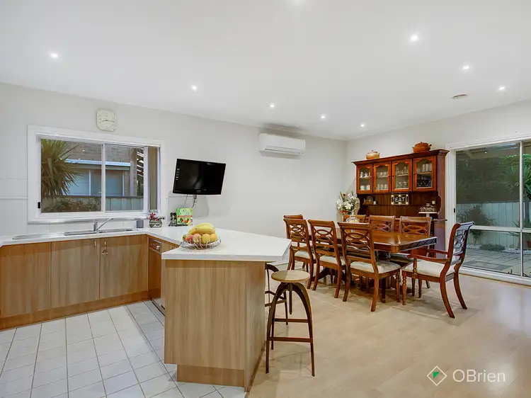 Fifth view of Homely townhouse listing, 20 Pepperbush Crescent, Langwarrin VIC 3910