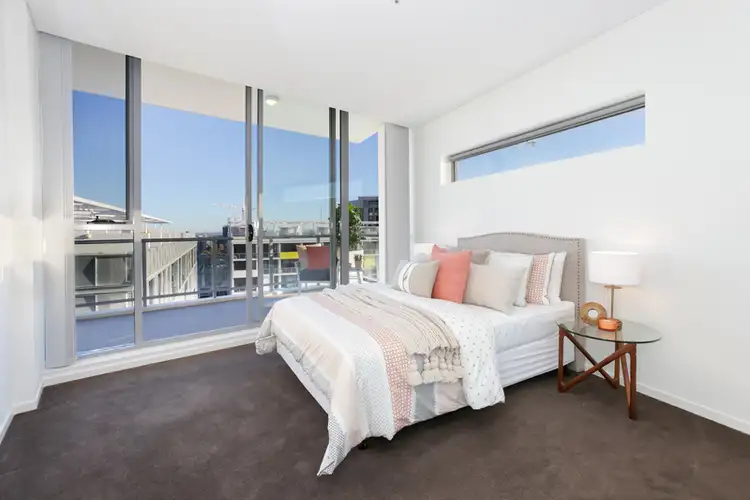Fifth view of Homely apartment listing, 1014/5 O'Dea Avenue, Zetland NSW 2017