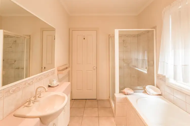 Seventh view of Homely house listing, 2/165 Pakenham Street, Echuca VIC 3564