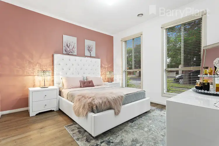 Sixth view of Homely house listing, 6 Berrima Close, Craigieburn VIC 3064