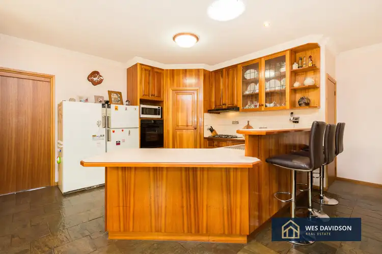 Second view of Homely house listing, 8 Mintern Crescent, Horsham VIC 3400