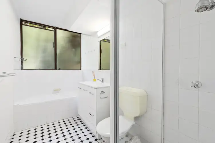 Fifth view of Homely apartment listing, 13/4 Peckham Avenue, Chatswood NSW 2067