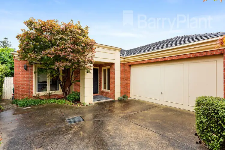 2/37 The Outlook, Glen Waverley VIC 3150