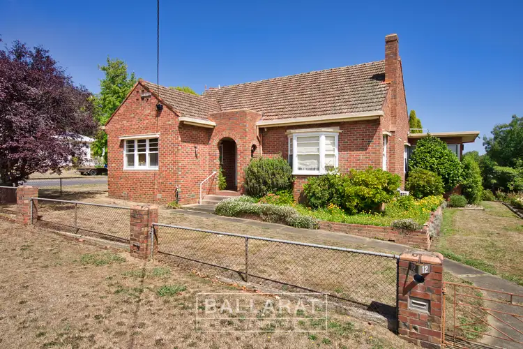 12 Livingstone Street, Beaufort VIC 3373