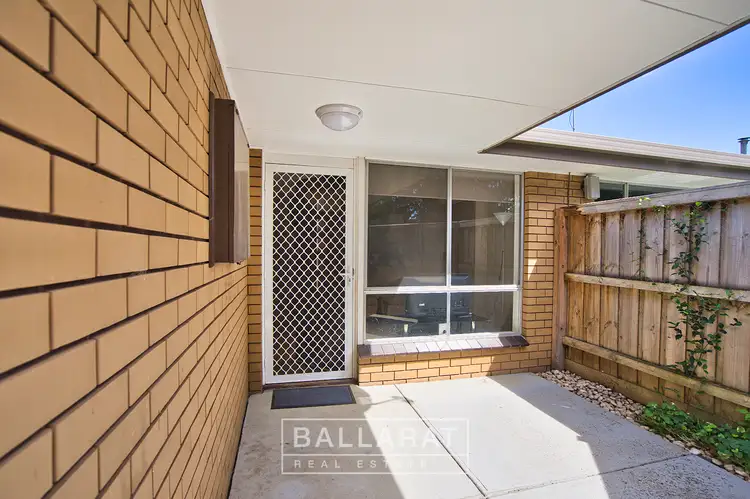 1/8 Cardwell Street, Alfredton VIC 3350