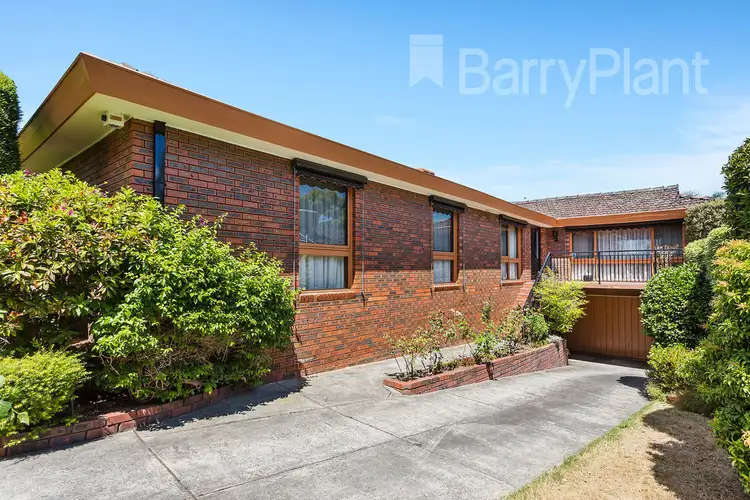 28 Highwood Drive, Wheelers Hill VIC 3150