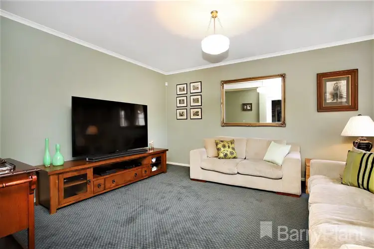 Fourth view of Homely house listing, 34 Willowbank Way, Attwood VIC 3049