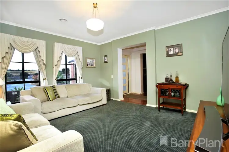 Fifth view of Homely house listing, 34 Willowbank Way, Attwood VIC 3049