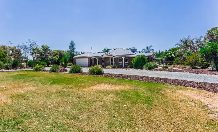 36 Chelsworth Drive, Echuca VIC 3564