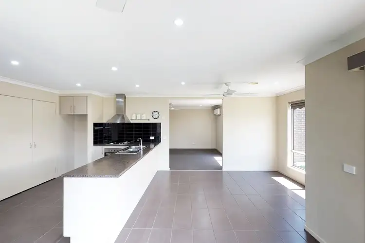 Sixth view of Homely house listing, 2 Palmgate Terrace, Traralgon VIC 3844