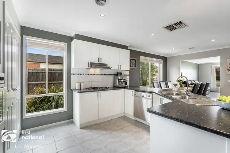 21 Higgs Circuit, Sunbury VIC 3429