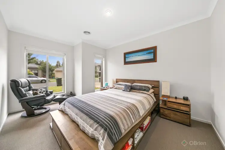 Fifth view of Homely house listing, 16 Warrego Circuit, Sandhurst VIC 3977