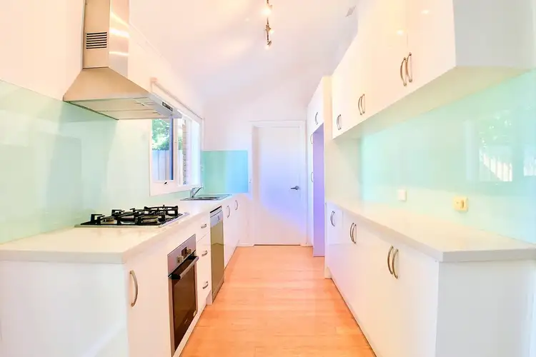 Fourth view of Homely townhouse listing, 6/33 Parkhill Road, Kew VIC 3101