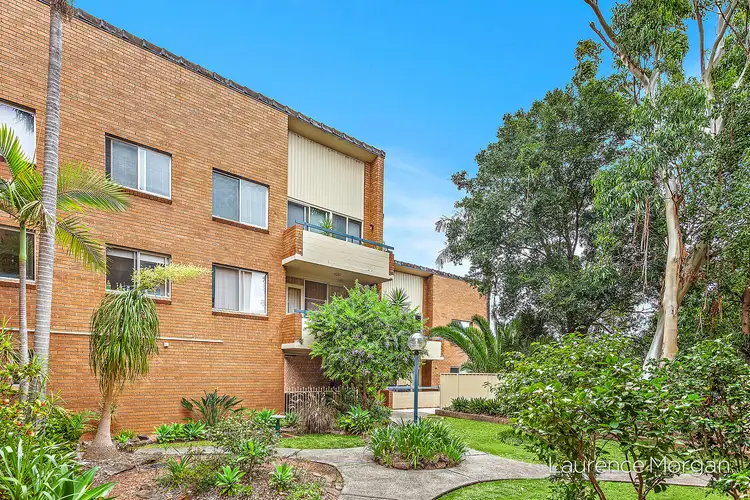Main view of Homely unit listing, 2/23 Park Road, Bellambi NSW 2518